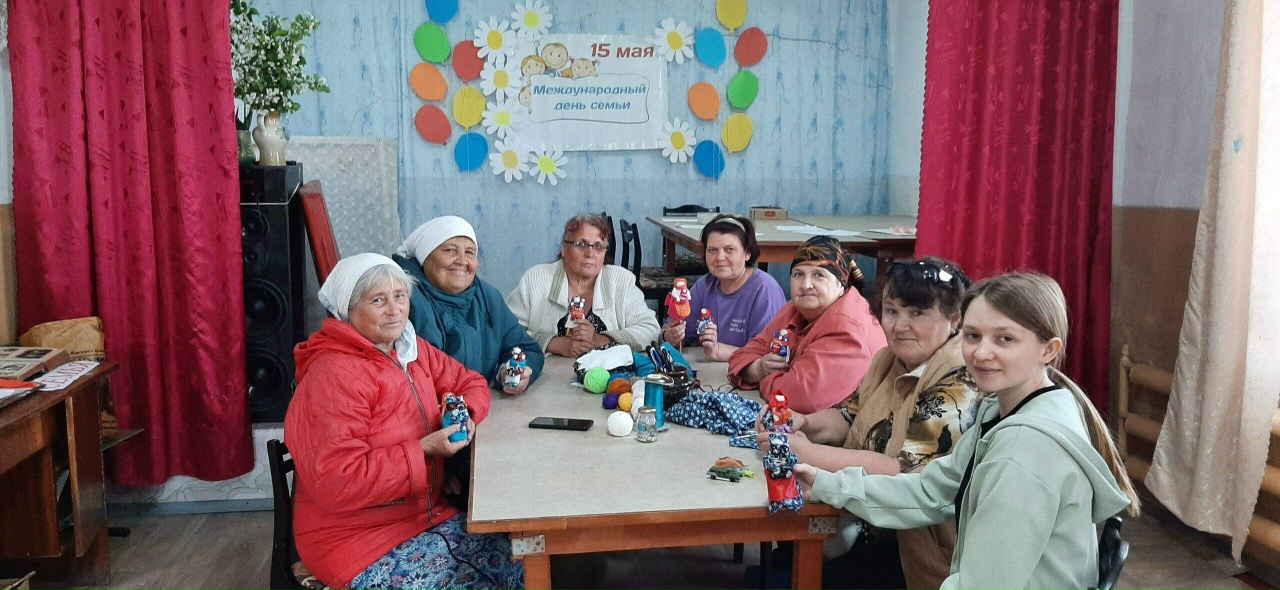 Международный день семьи отметили шадринские ветераны