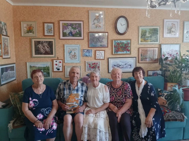 Поздравляем с 75-летием Бахарева П. Г.