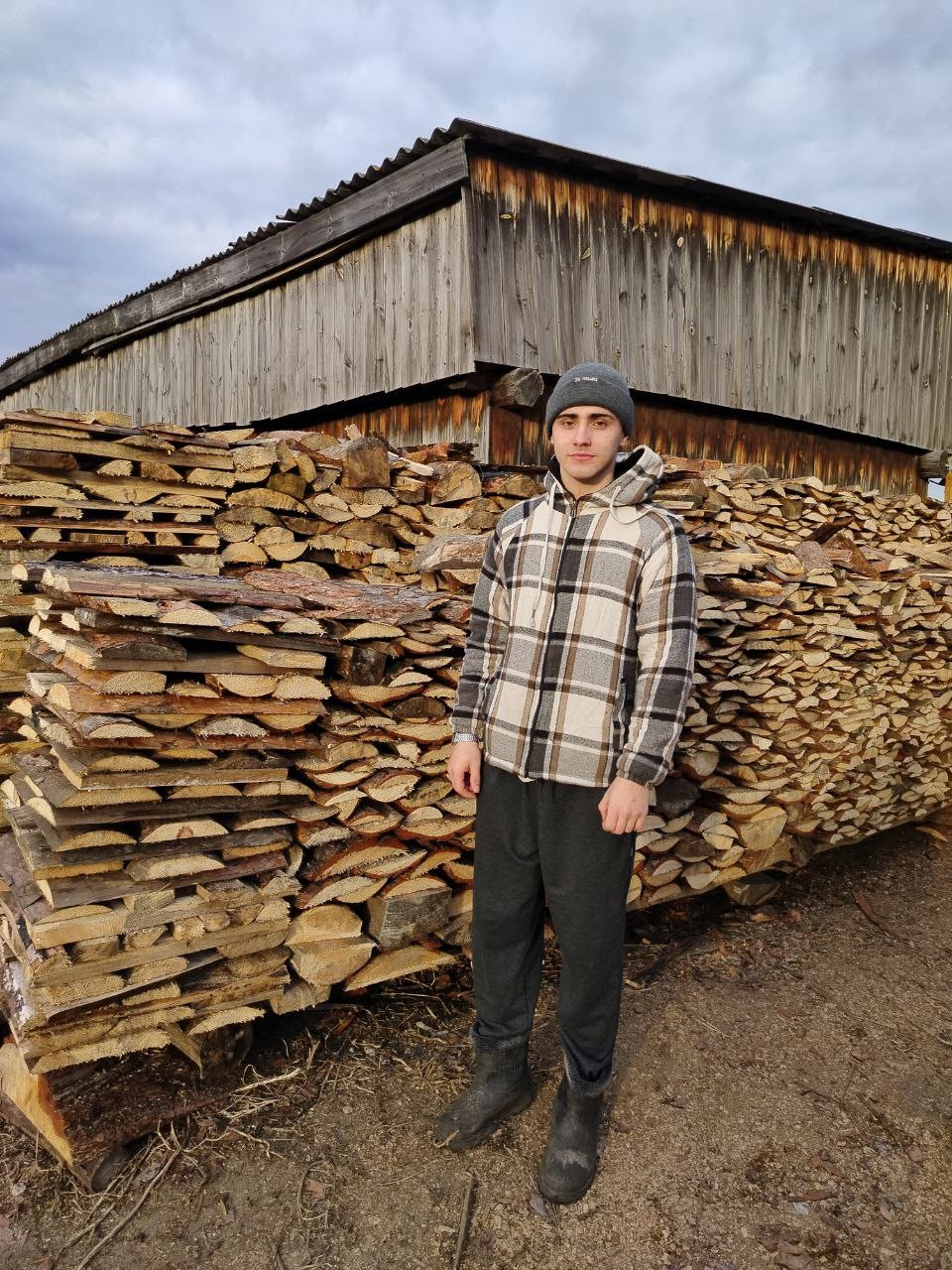 Поздравляем Волосникова Егора с совершеннолетием!