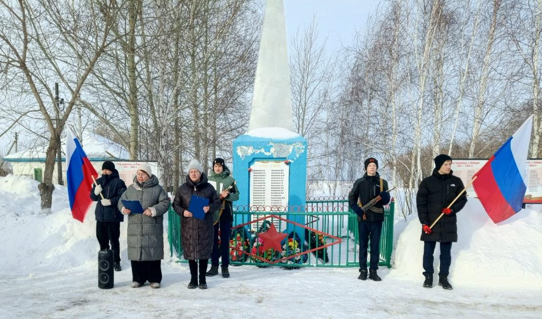 Памятинская СОШ почтила память героев
