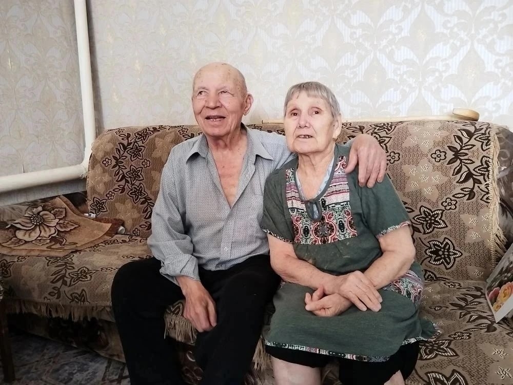 Семья Бурундуковых, село Батурино Шадринского округа   