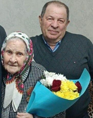 ЗА ПЛЕЧАМИ ЦЕЛЫЙ ВЕК