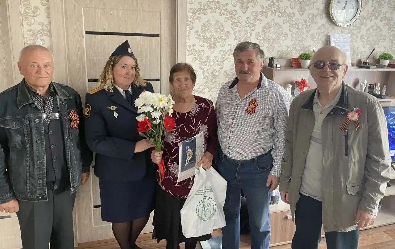 СОТРУДНИКИ И ВЕТЕРАНЫ ИК-7 УФСИН РОССИИ ПО КУРГАНСКОЙ ОБЛАСТИ ПОЗДРАВИЛИ ВЕТЕРАНОВ ВЕЛИКОЙ ОТЕЧЕСТВЕННОЙ ВОЙНЫ И ПОЧТИЛИ ПАМЯТЬ ГЕРОЕВ