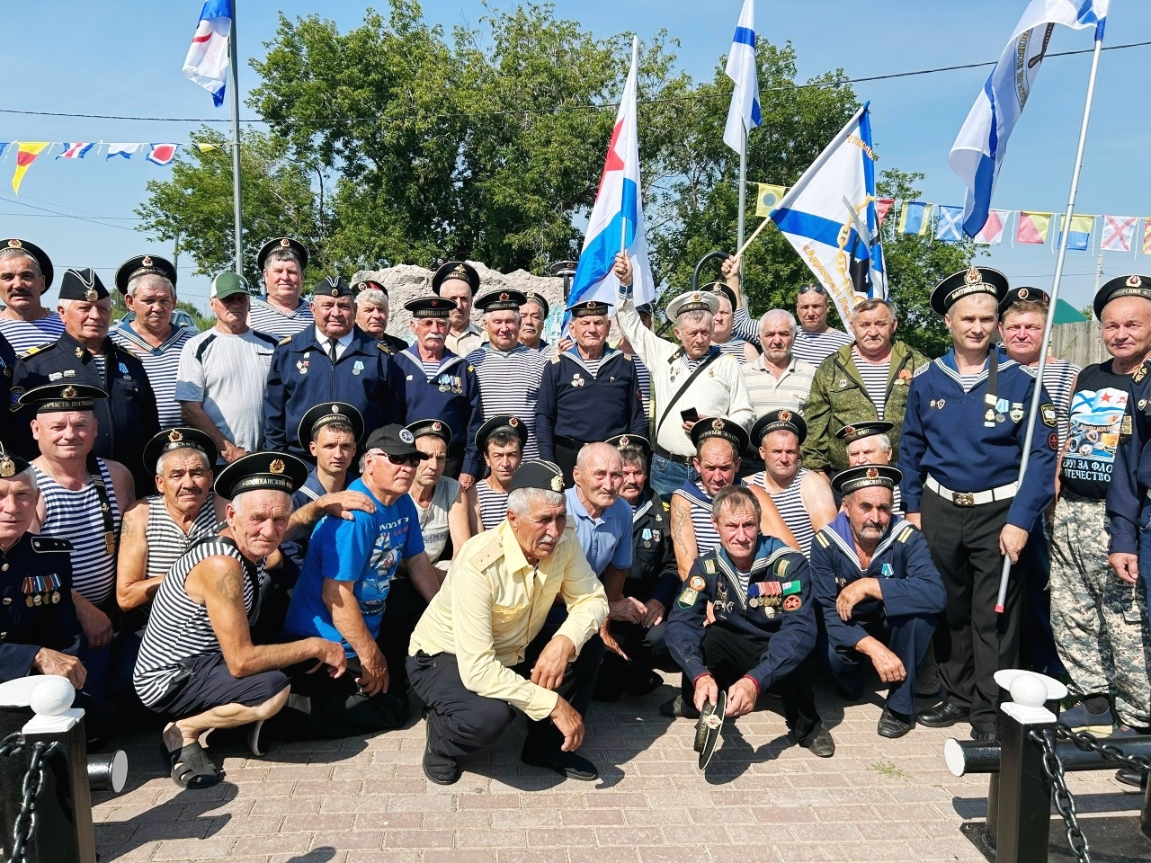 Целинники традиционно встретили главный морской праздник