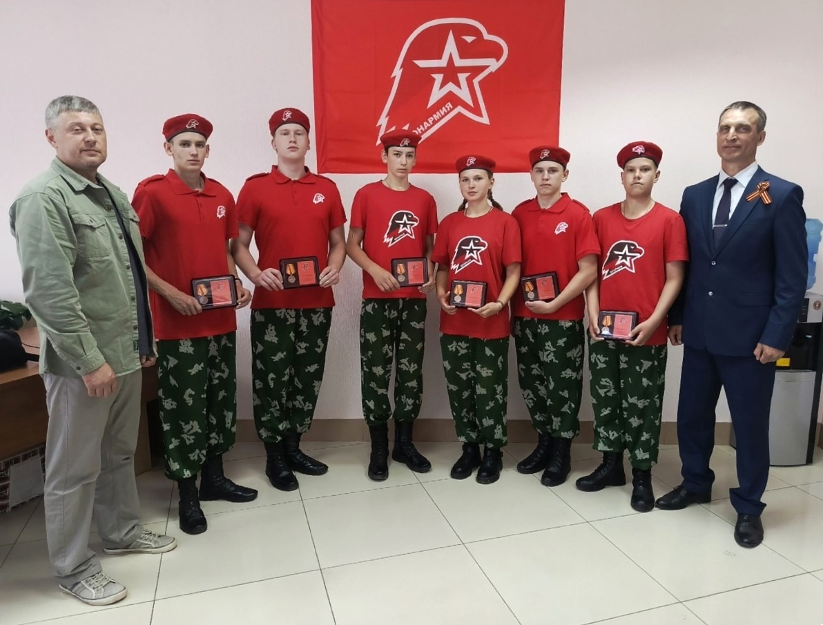 Юнармейцы из Шадринского округа получили знак «Юнармейская доблесть»
