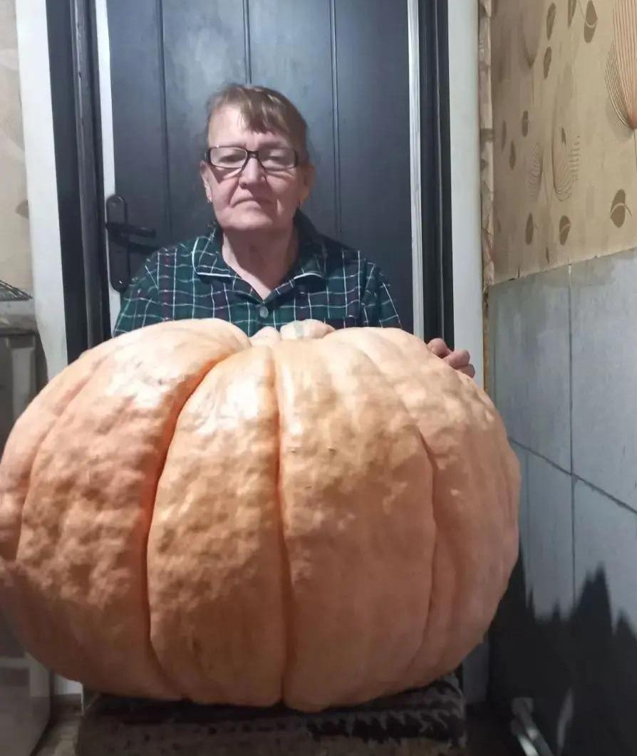 Представляем вам королеву осеннего урожая!