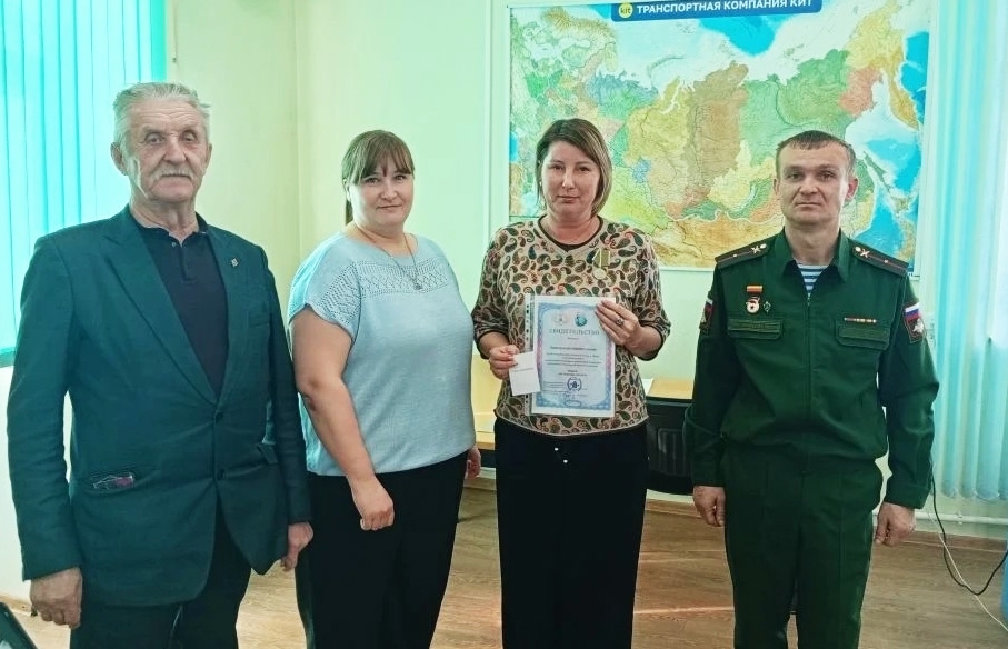 Предприятие "Медмил" награждено медалью «За помощь фронту».