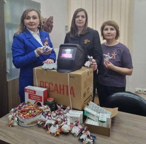 Общественники собрали гуманитарную помощь 