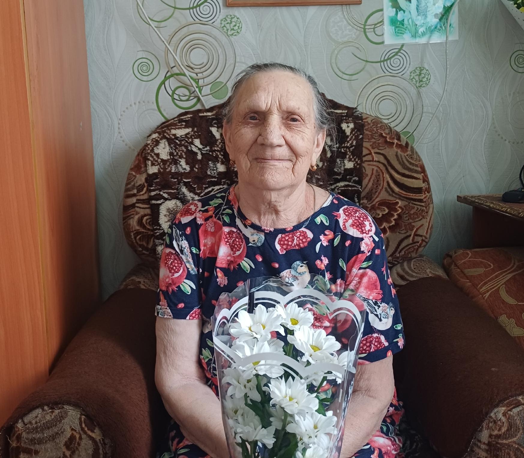 90 лет — возраст мудрости и доброты: юбилей Галины Васильевны Тюменцевой
