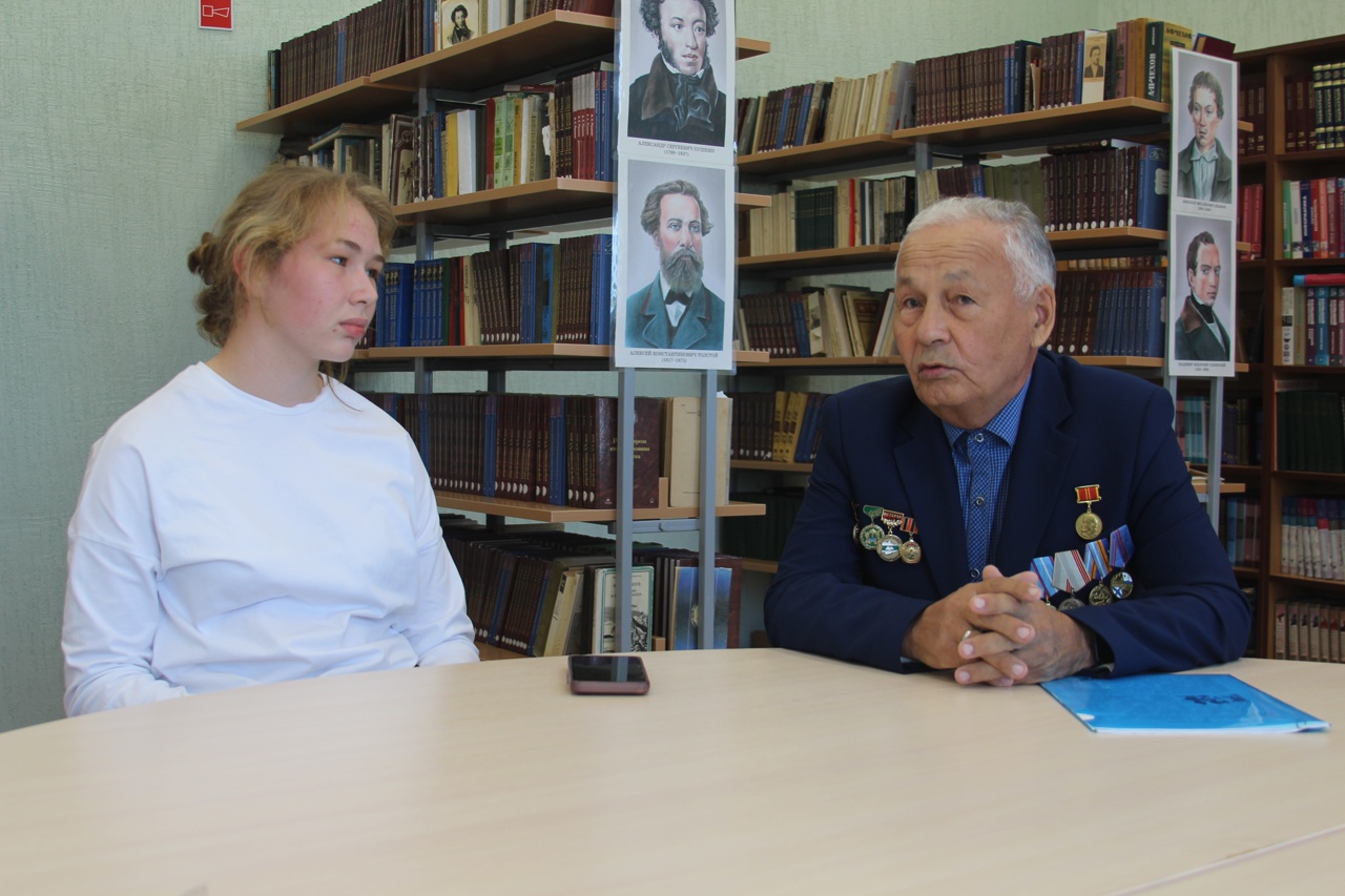 В ШКОЛУ ПРИВЕЛА СУДЬБА