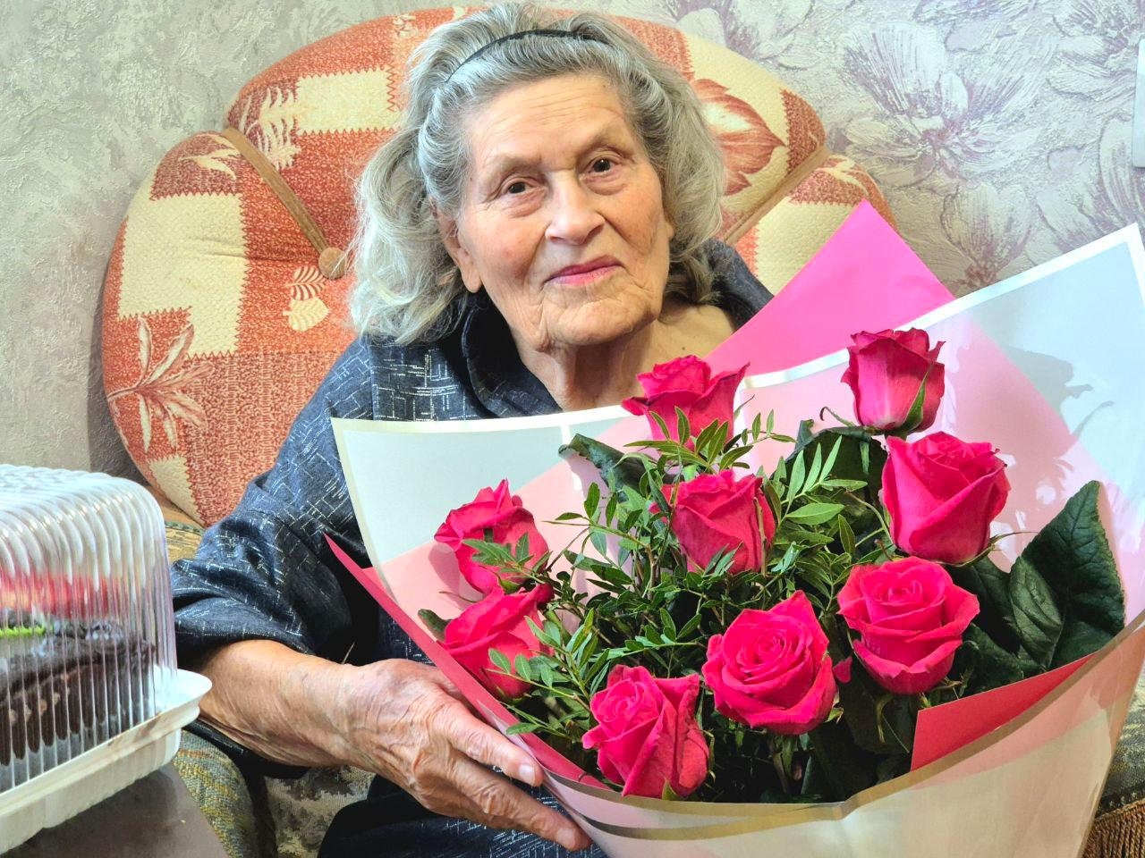 95-летний юбилей отметила ветеран труда Евгения Шорохова