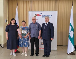 Житель села Жуково удостоен медали «Отец солдата»