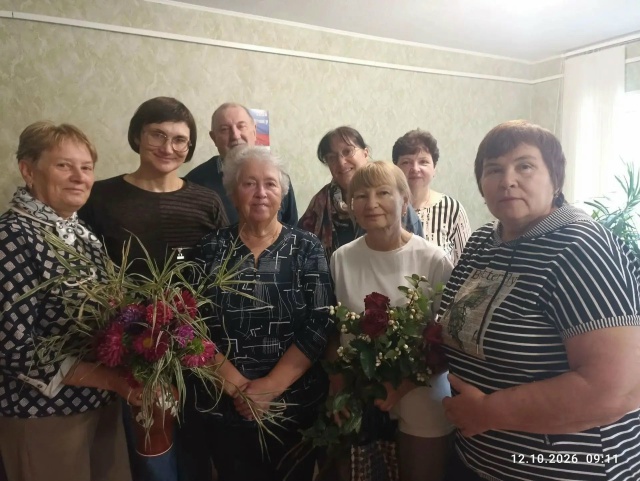 Ветераны поздравили коллектив ООО «Шадринское» с Днём работника сельского хозяйства!