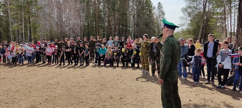 Курганские кадеты вместе с афганцами совершили марш-бросок на полигоне КМЗ.