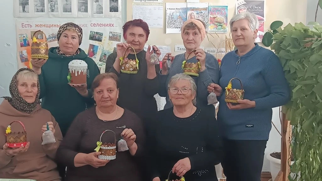 Красноуральские ветераны рукодельничают