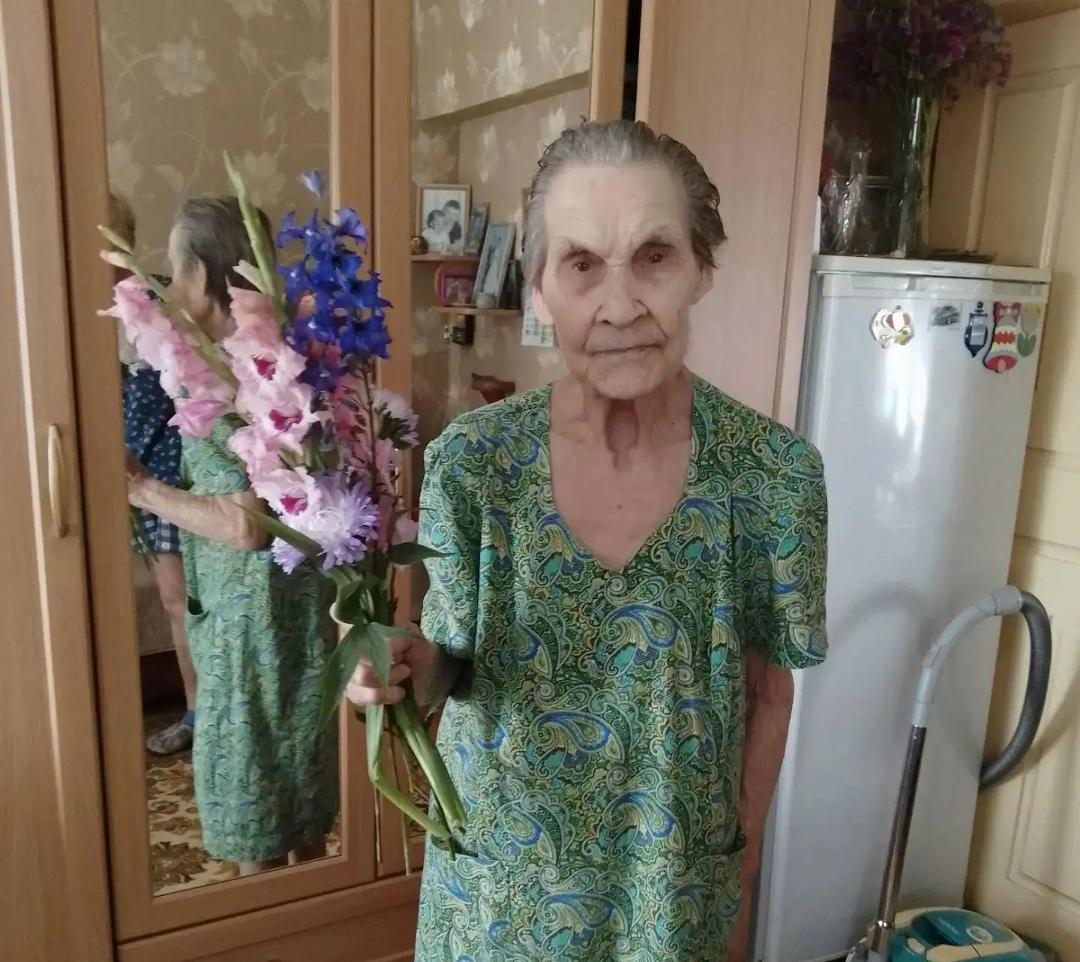 93-й день рождения отметила старожил с.Погорелка Г.И.Галюкова