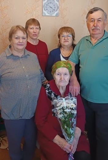 Поздравляем с 90- летием, Валентина Владимировна!