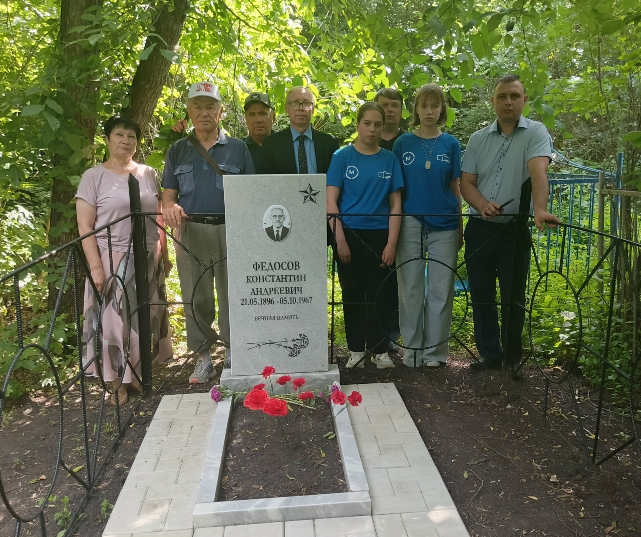 В Мишкино открыли памятник участнику Великой Отечественной войны Федосову К.А.