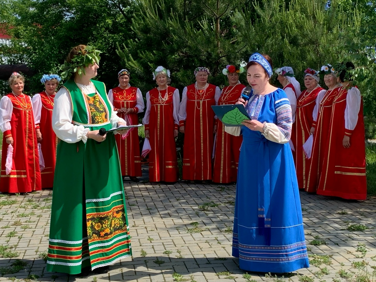 Троицкие хороводы в Мишкино: солнечный праздник единства и традиций