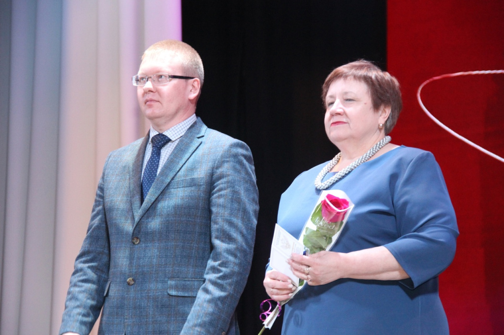 В Каргапольском РКДЦ сегодня состоялось торжественное открытие Года педагога и наставника. 
