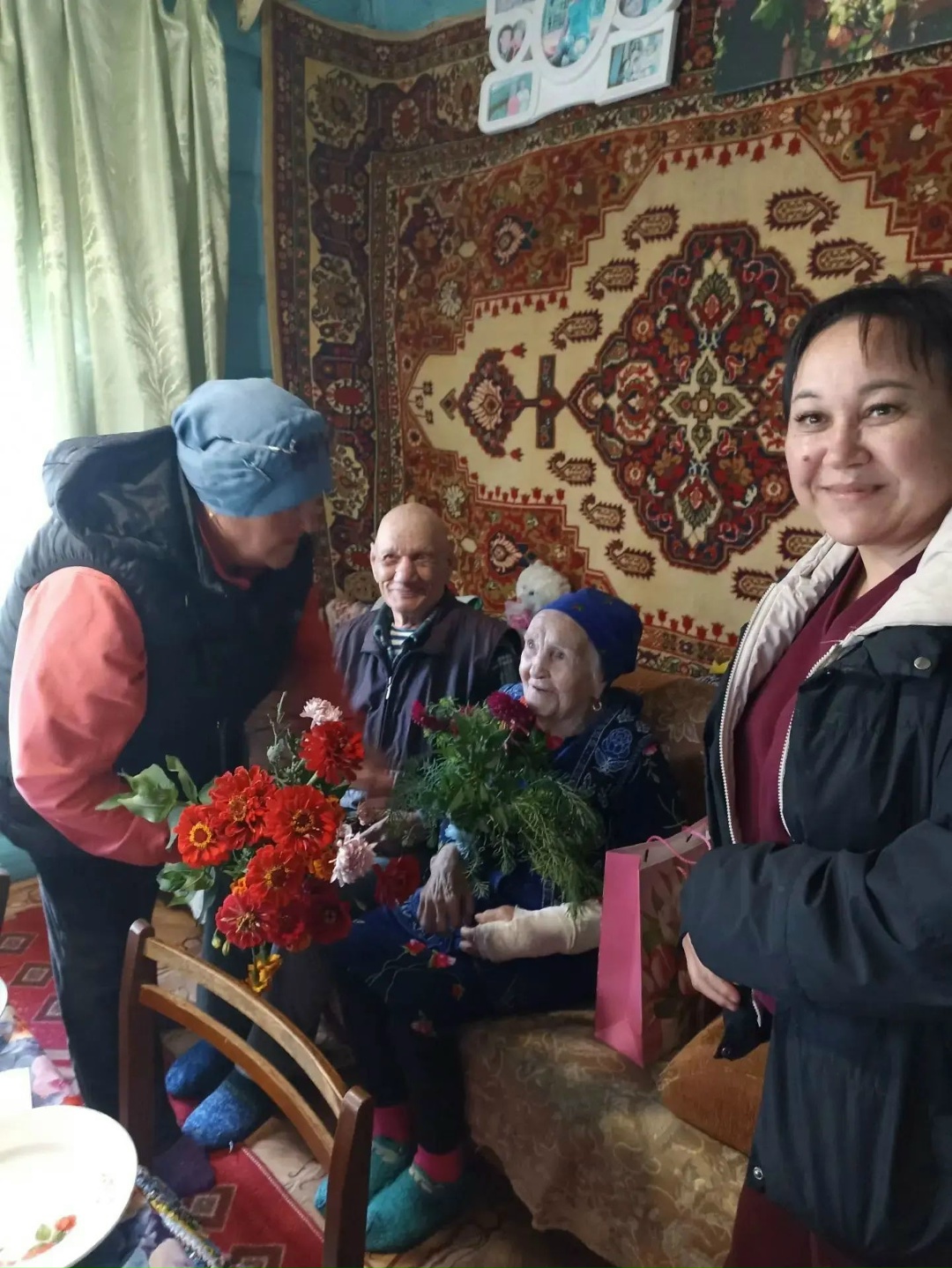 Поздравляем с 90-летием Набиеву Г.Ш.!