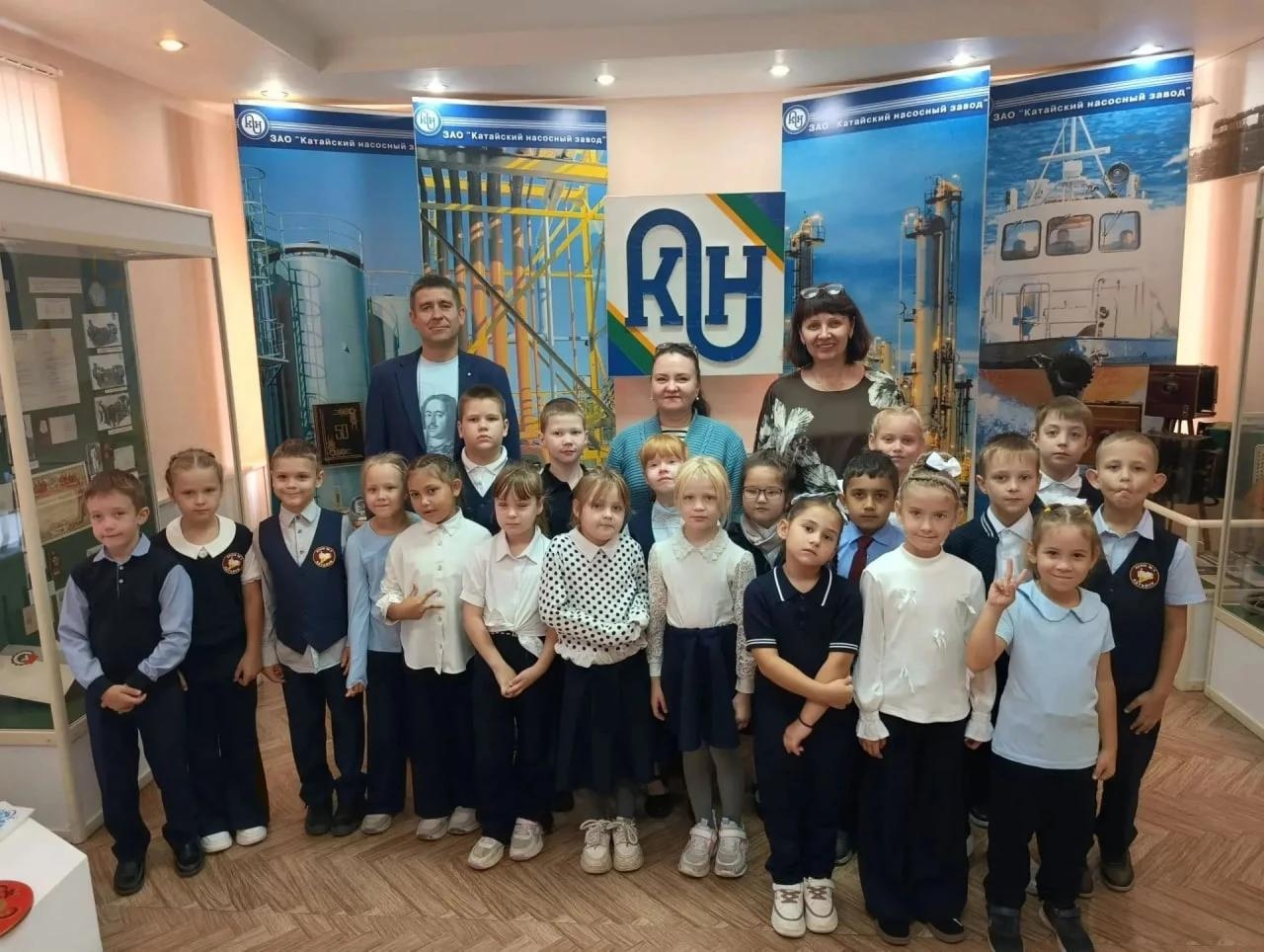 Первоклашки в гостях в музее КНЗ