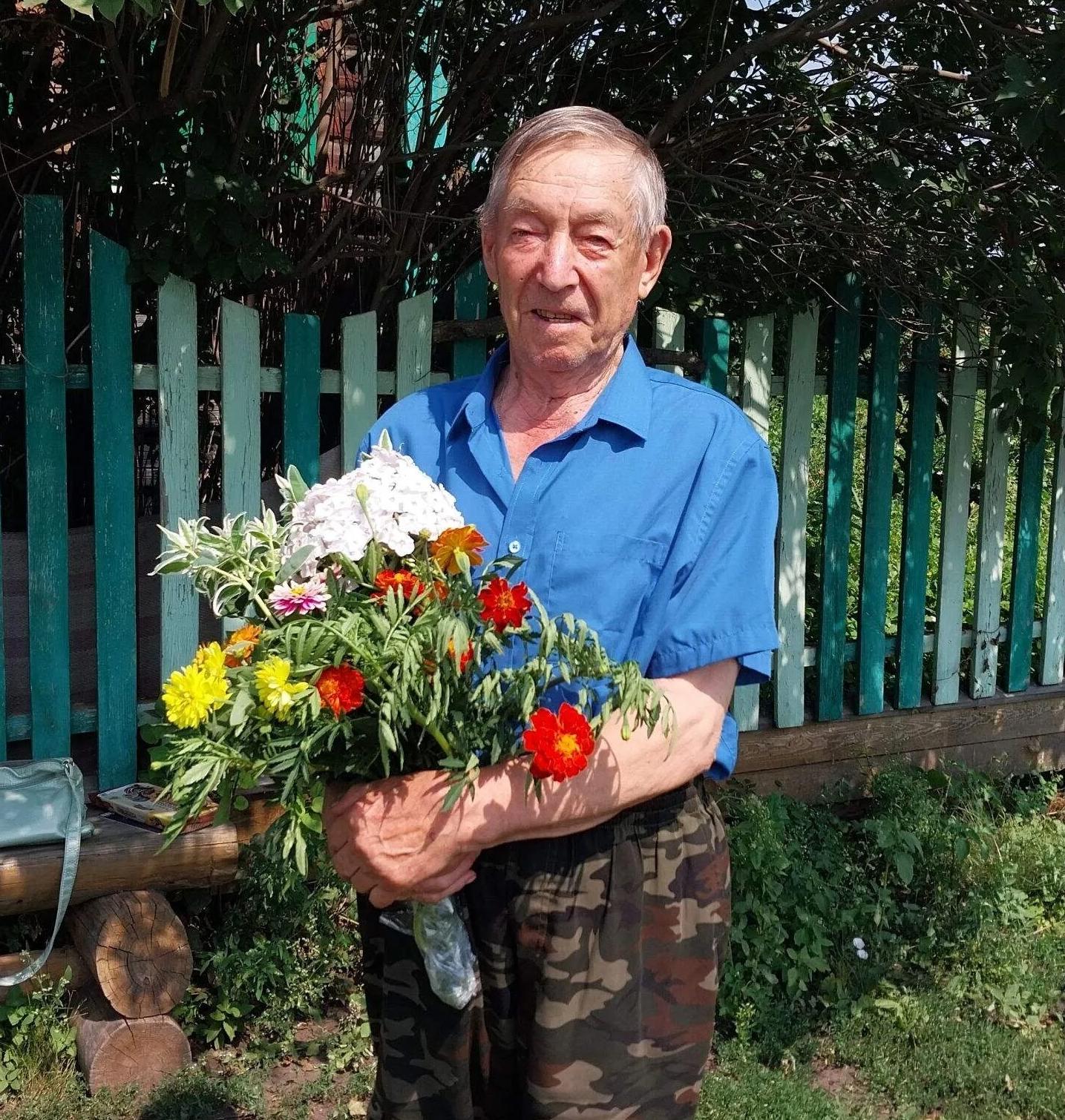 85-летний юбилей отмечает Уваров А.И.