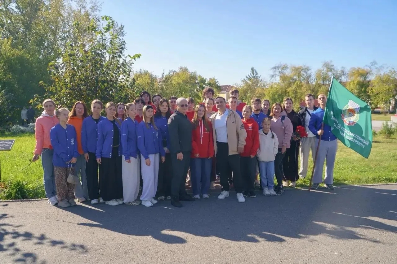 В Шадринске провели митинг и спортивный забег в память о героях
