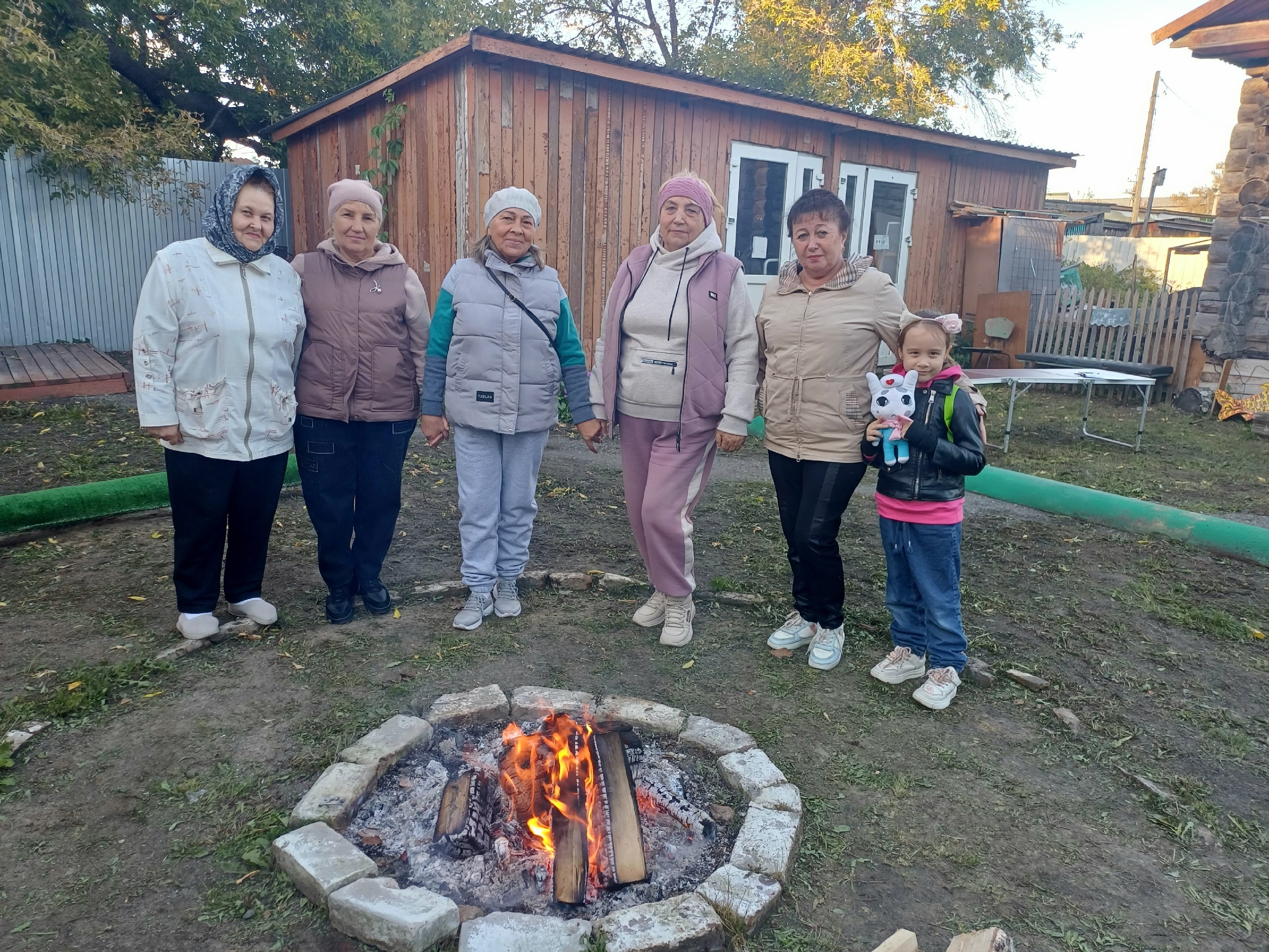 С огоньком в сердце: как мы побывали на туристической поляне в Марфе